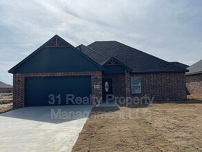 Building Photo - 5619 Mars Ave