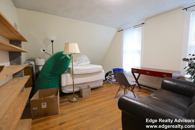 Foto del edificio - 37 Radnor Rd