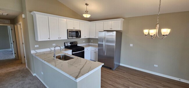 Foto del edificio - Brand New Douglas Fir-2Br/2Ba Rental Home-Second Floor