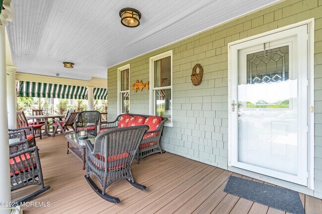 Building Photo - 1612 Ocean Ave N