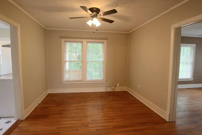 Building Photo - Rowland Duplex 130/130 1/2 *LEASE UP*