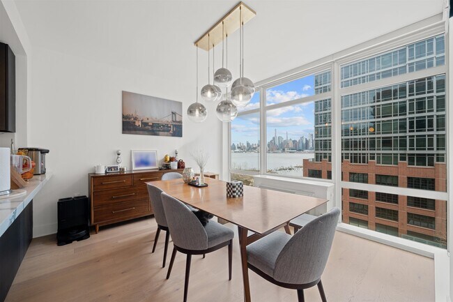 Foto del edificio - 1400 Hudson St