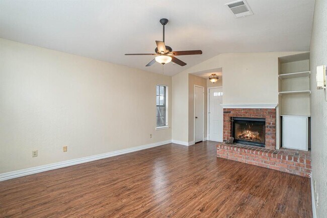 Building Photo - 4408 Columbus Trail