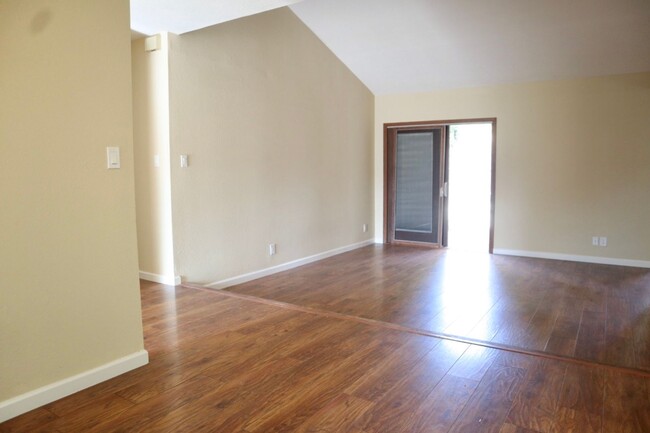 Building Photo - Spacious 3-bedroom home in Union City – Pl...