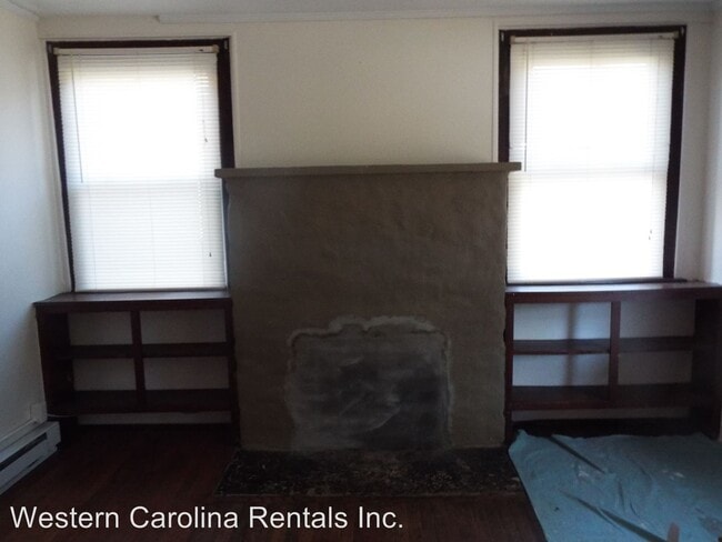 Building Photo - 296 Savannah Dr