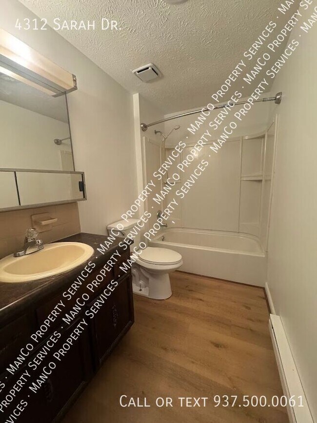 Foto del edificio - 4312 Sarah Dr