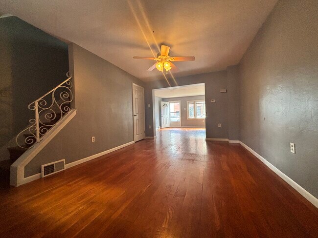 Foto del edificio - 1915 Jane St