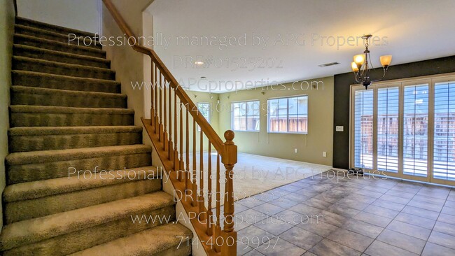Building Photo - 2439 N Cameo Ct