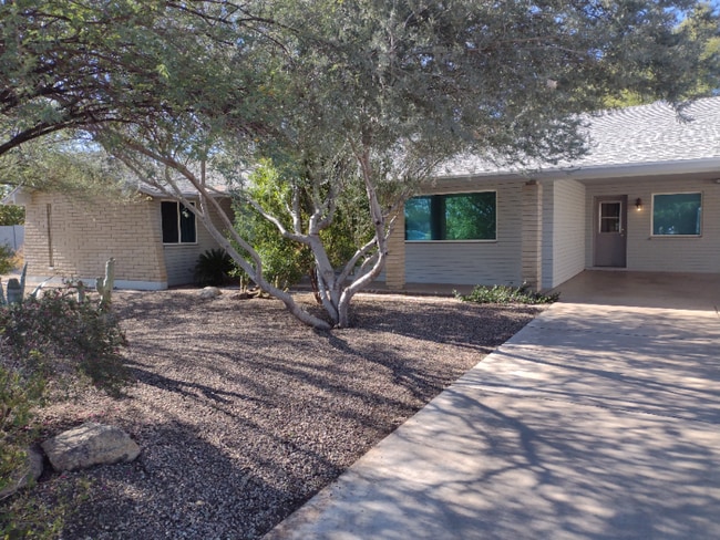 Photo - 11212 N 32nd St House