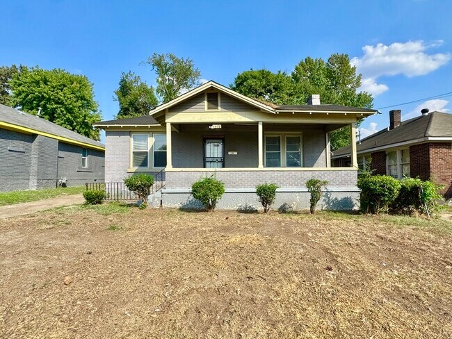 Building Photo - 1478 South Willet Street