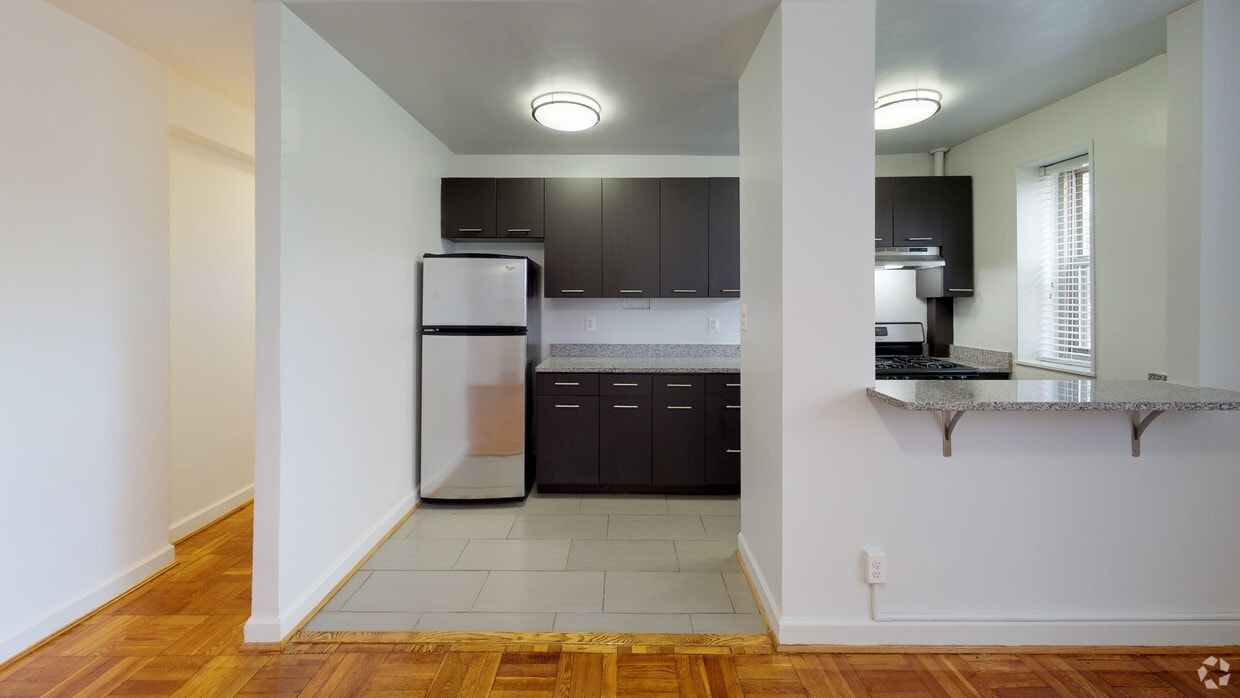 Photo - Macomb Gardens Apartments