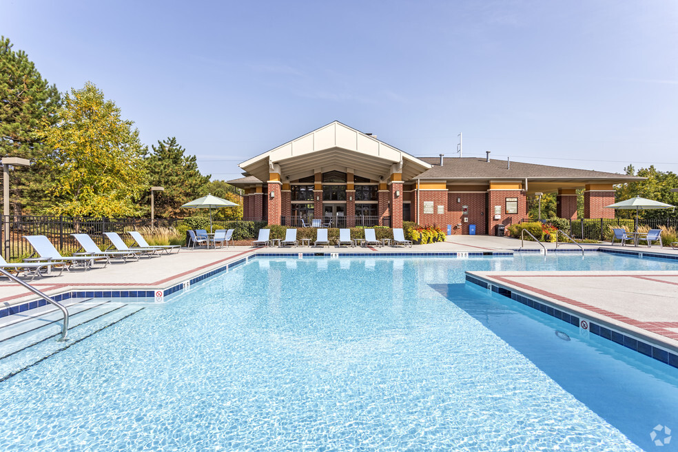 The Retreat at Seven Bridges Rentals - Woodridge, IL | Apartments.com