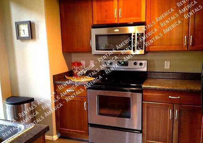 Foto del edificio - 2402 E 5th St