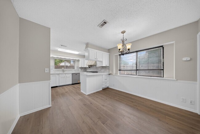 Foto del edificio - 8731 N 121st E Ave