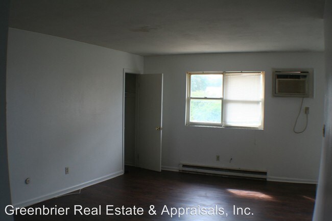 Building Photo - 9642 Sherwood Pl