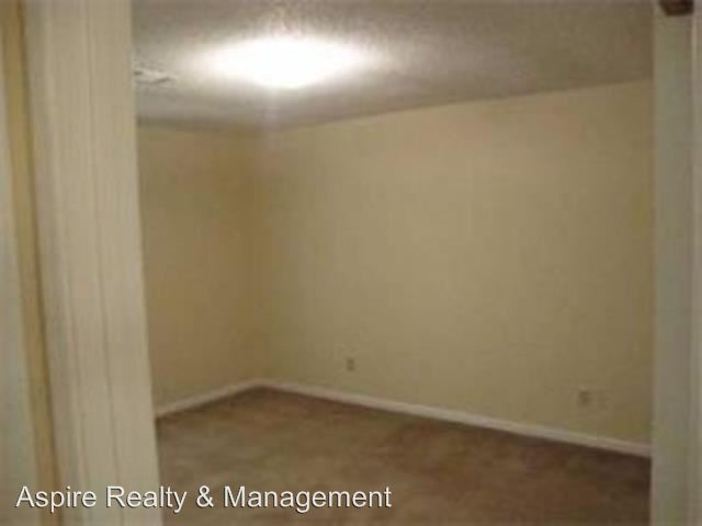 Building Photo - 5667 Heron Ct