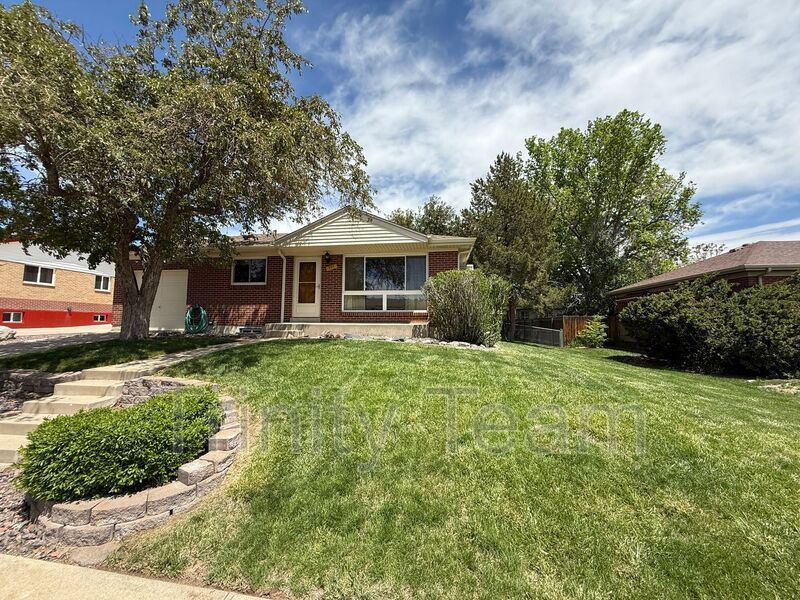 Foto principal - 287 Teal St