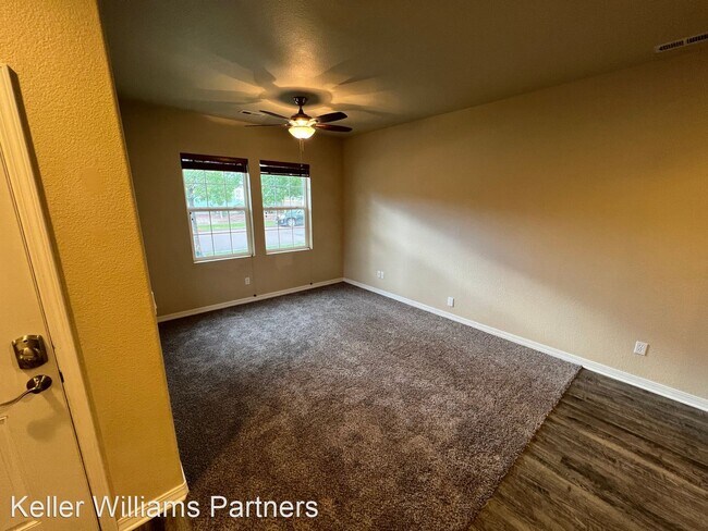 Building Photo - 3 br, 3 bath House - 1470 Gold Hill Mesa Dr