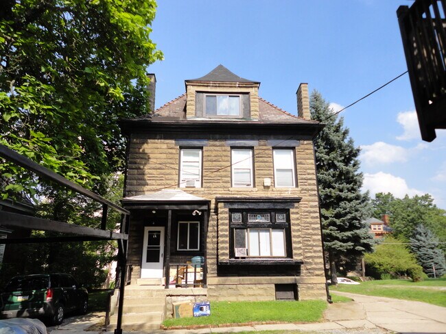 Rear - 814 S Braddock Ave