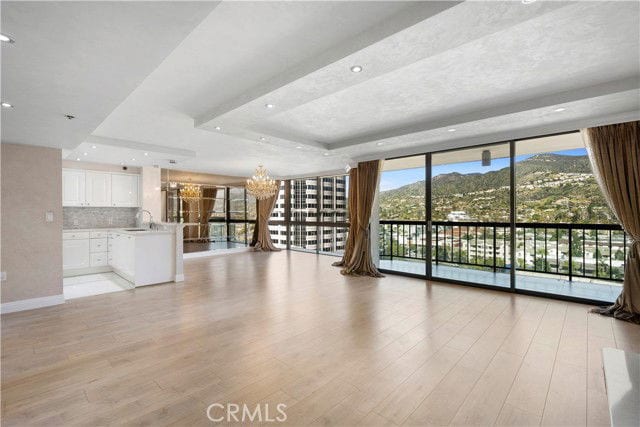 Foto del edificio - 222 Monterey Rd