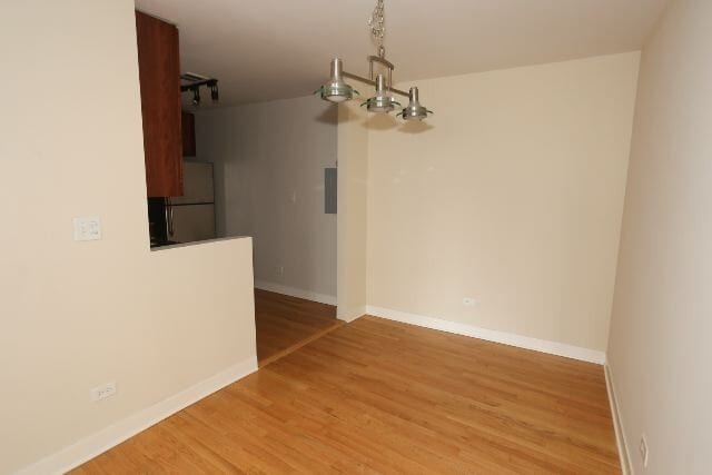 Building Photo - 630 W Wrightwood Ave