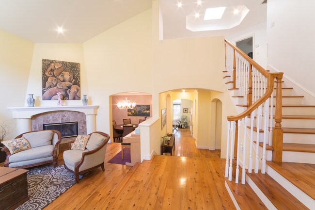 1505 Gates Ave Manhattan Beach Ca 90266 House For Rent In Primary Photo 1505 Gates Ave