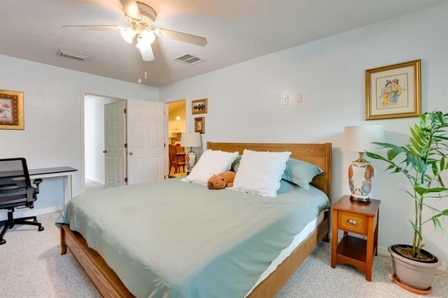 Foto del edificio - 6355 NW 106th Pl