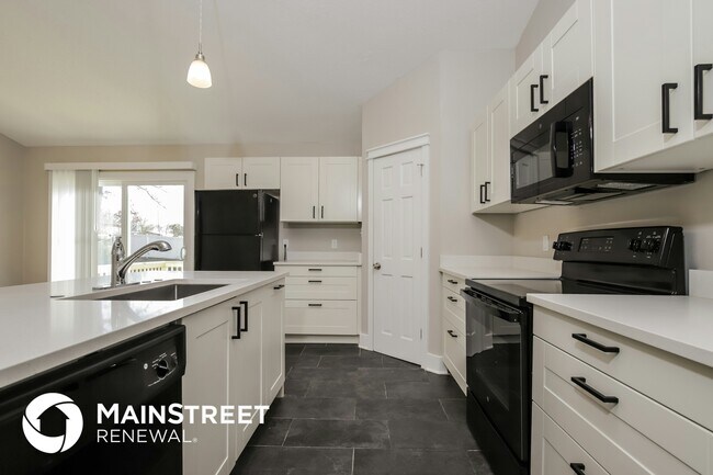 Foto del edificio - 403 Twin Creeks Rd