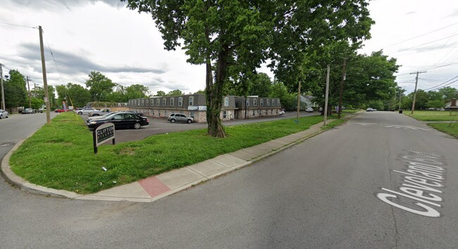 Foto del edificio - 2642 Cleveland Blvd