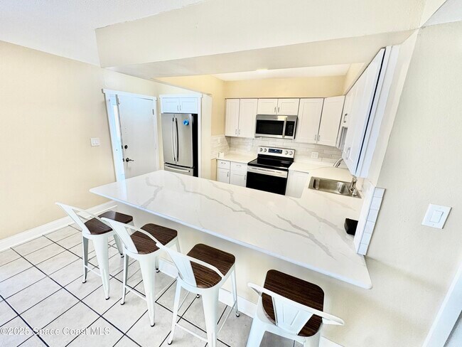 Building Photo - 3150 N Atlantic Ave