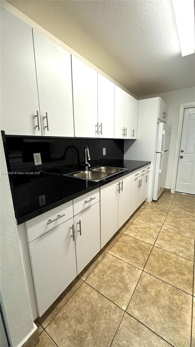 Foto del edificio - 4122 NW 181st Terrace