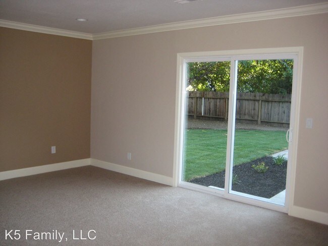 Building Photo - 3 br, 2.5 bath House - 1300 Orange Street