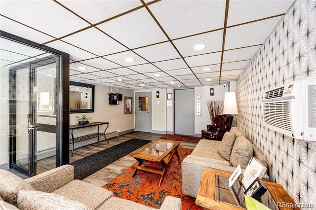 Building Photo - 1035 Colorado Blvd