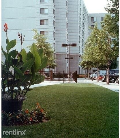 Building Photo - 5439 100th St