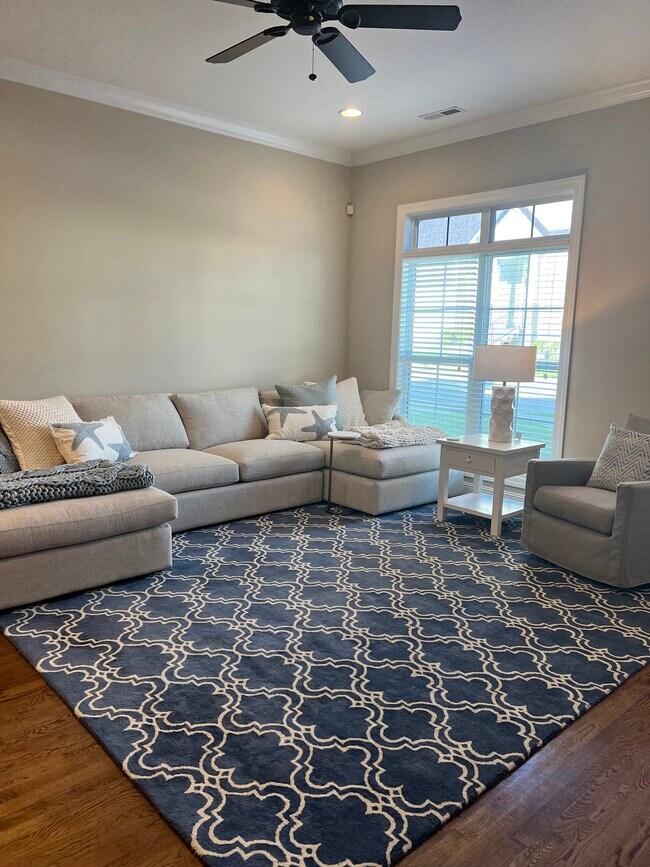 Foto del edificio - 512 Bowerwood Cir