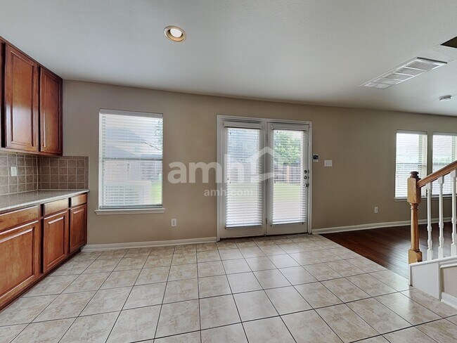 Foto del edificio - 18302 Fair Grange Ln