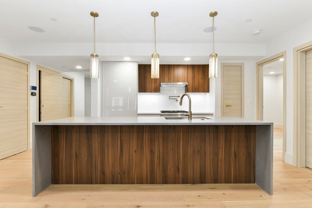 Foto principal - 880 E 6th St