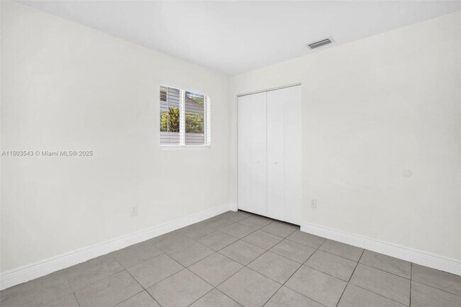 Foto del edificio - 2 bedroom in North Miami FL 33161