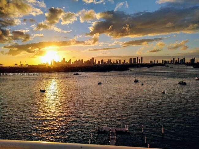 Foto del edificio - 1000 West Ave