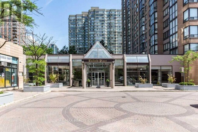 Building Photo - 265 Enfield Pl