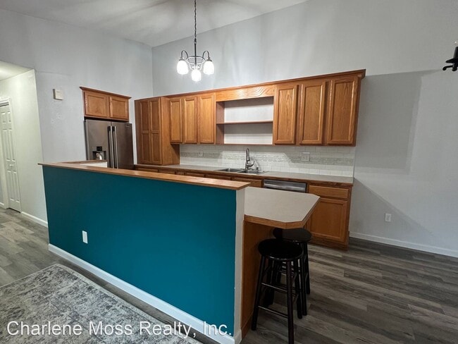 Building Photo - 2 br, 1 bath House - 3481 E 20th Avenue