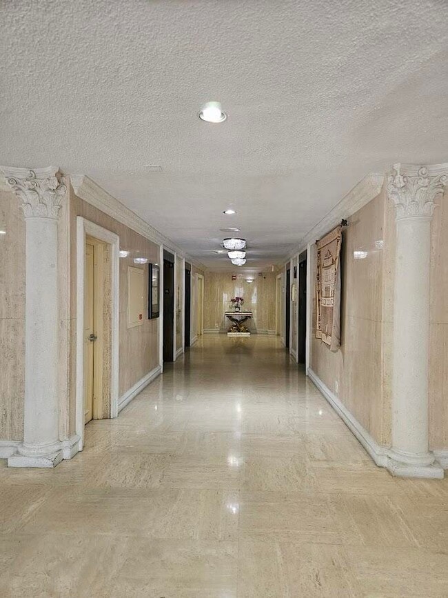 Building Photo - 600 Three Islands Boulevard