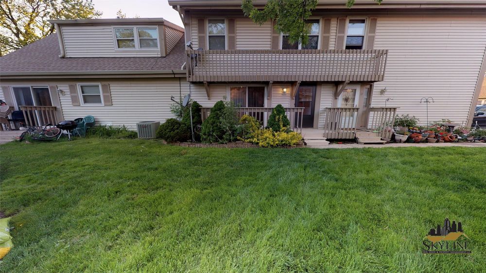Primary Photo - 240 Chippewa Court Unit B