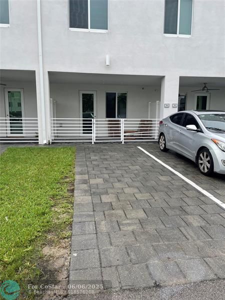 Building Photo - 6420 NW 102nd Path