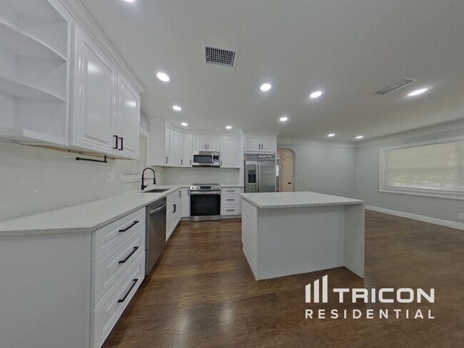 Foto del edificio - 1628 S Highland Ave