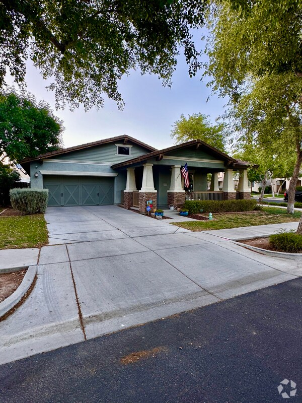 Building Photo - 20978 W White Rock Rd