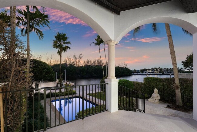 Foto del edificio - 549 NE 19th Ave