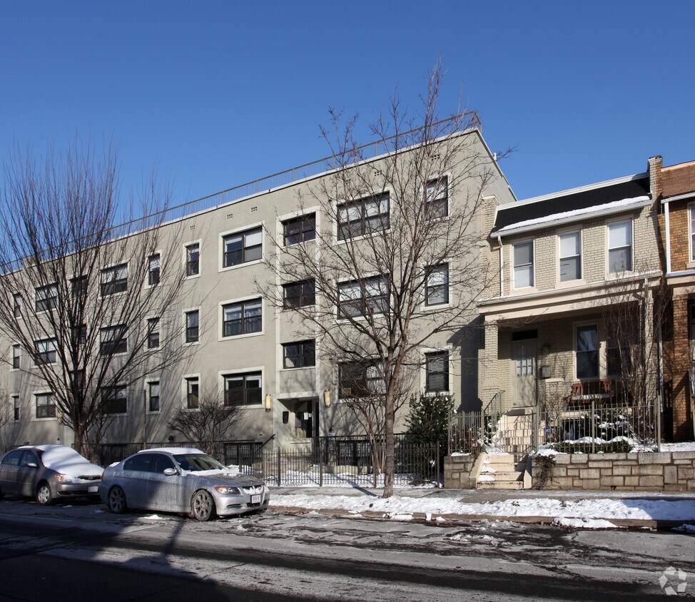 Primary Photo - 1524 Independence Ave SE