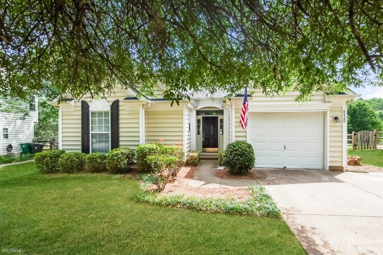 Primary Photo - 8420 Hornwood Ct
