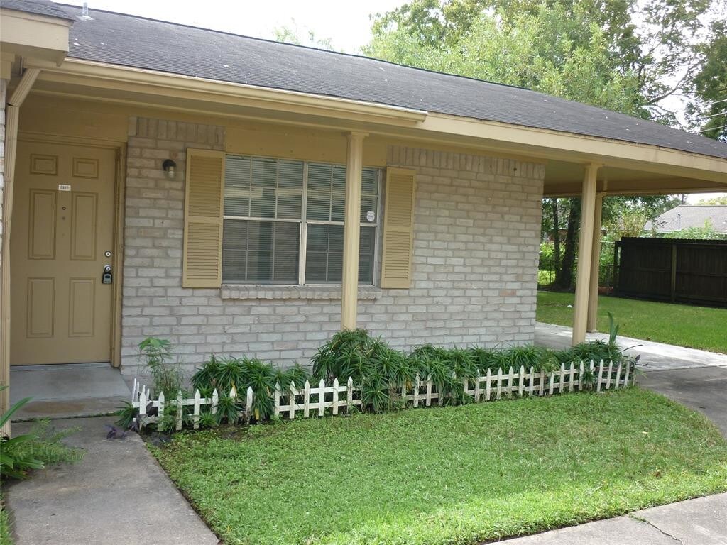 Primary Photo - 1412 S Beauregard St